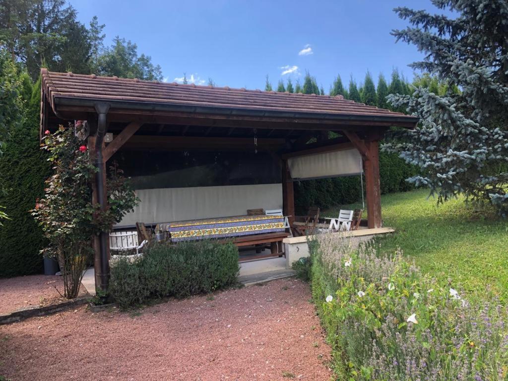 Maison/Gite Familial Dans Le Jura A 200M Du Lac Avec Piscine Privee Marigny  Luaran gambar